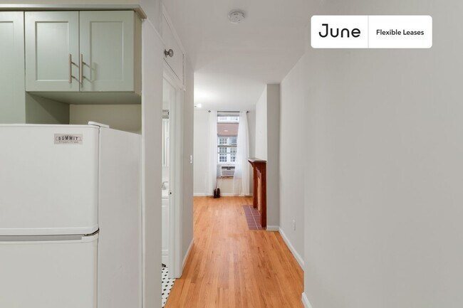 Foto del edificio - 306 East 83rd Street