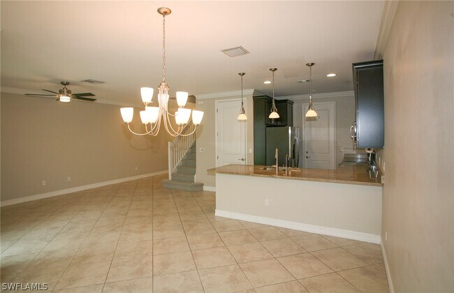 Building Photo - 9470 Sardinia Way