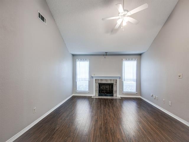 Building Photo - 1422 Broadmoor Dr