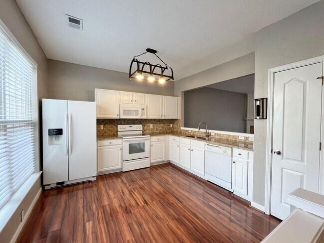 Building Photo - 3928 Elizabeth Glen Way