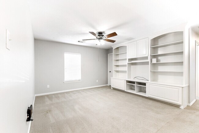 Foto del edificio - 28223 Daystrom Ln