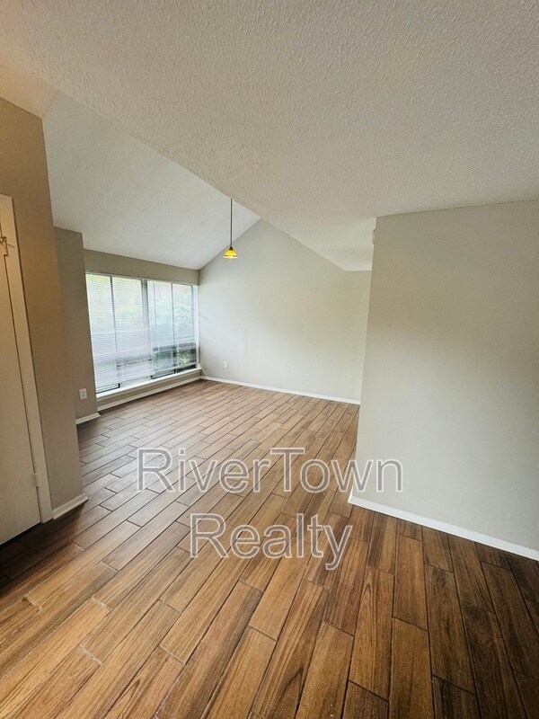 Foto del edificio - 3364 Fairbanks St