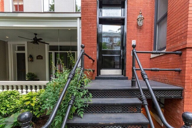 Foto del edificio - 1433 R St NW