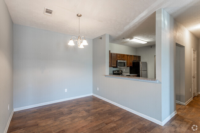 3BR, 2BA - 1,350SF - Westridge Apartments