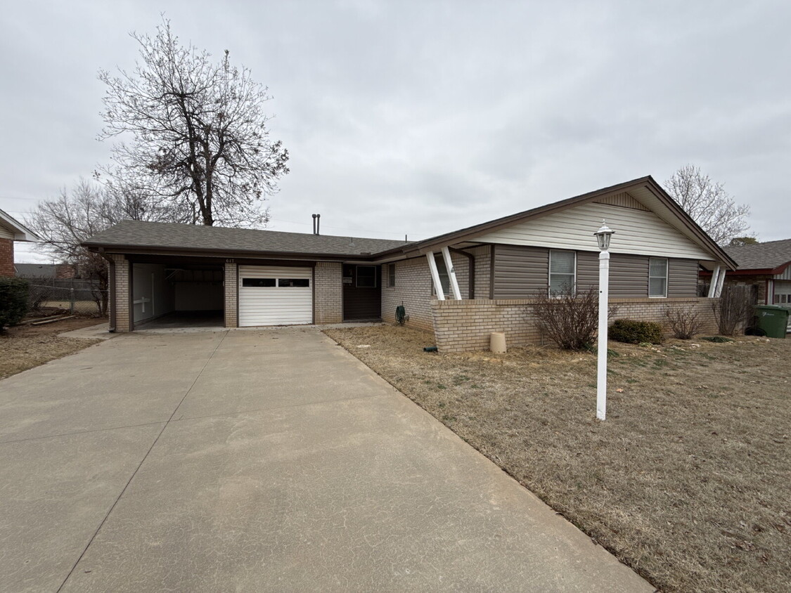 Primary Photo - "Charming Space in Yukon, OK!"