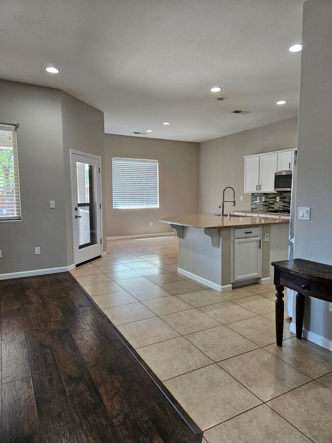 Building Photo - Gated Community with elegance and tranquil...