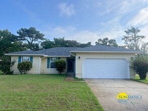 Building Photo - 358 Evergreen Pl