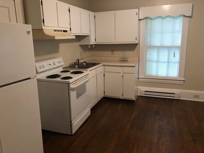 Building Photo - 1 Bedroom in Glenwood Area with Water Incl...