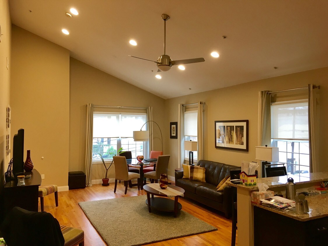Sala de estar - 148 32nd St