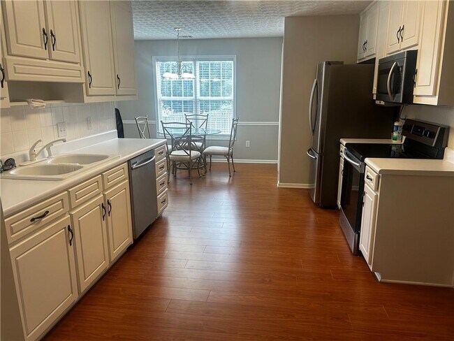 Building Photo - 3428 Pleasant View Ct