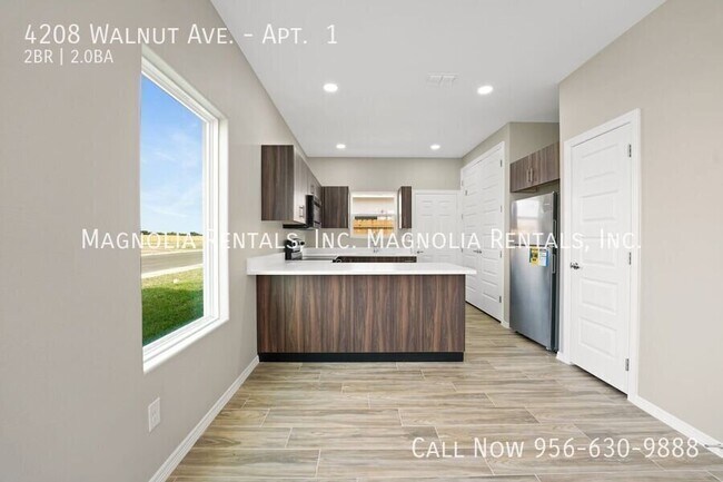 Foto del edificio - 4208 Walnut Ave