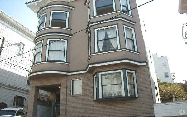 Building Photo - 1357 Washington St