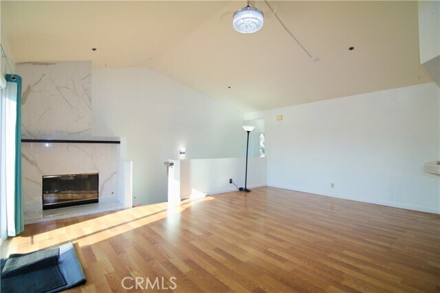 Building Photo - 450 Anderwood Ct