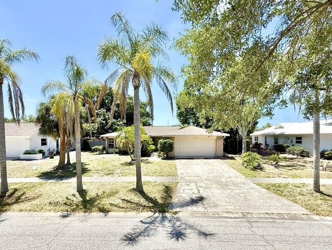 Building Photo - 3777 Gatewood Dr