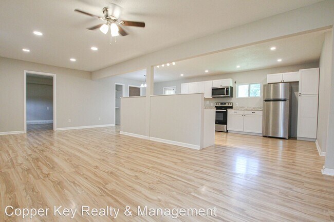 Building Photo - 3 br, 2 bath House - 219 Hallbrook Drive
