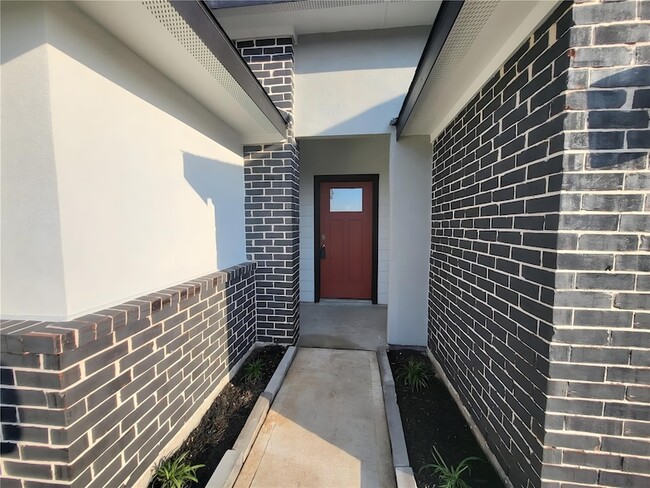 Building Photo - 1719 Maclane Ct