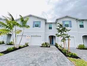 Building Photo - 6949 Harbours Edge Ave
