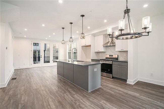 Foto del edificio - 1823 Gotham Ln NE