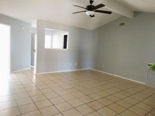 Building Photo - 20203 Fox Glen Ln