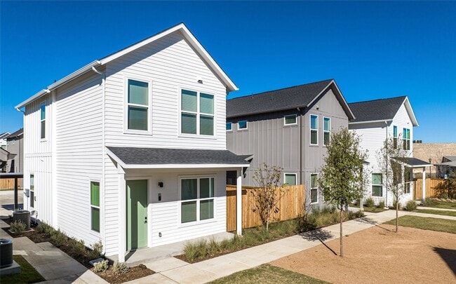 Building Photo - 2205 N Bonnie Brae Street