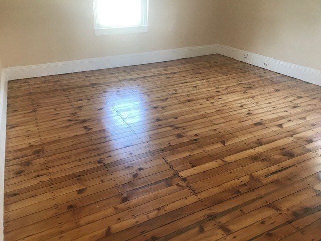 Building Photo - 2 Barnes St