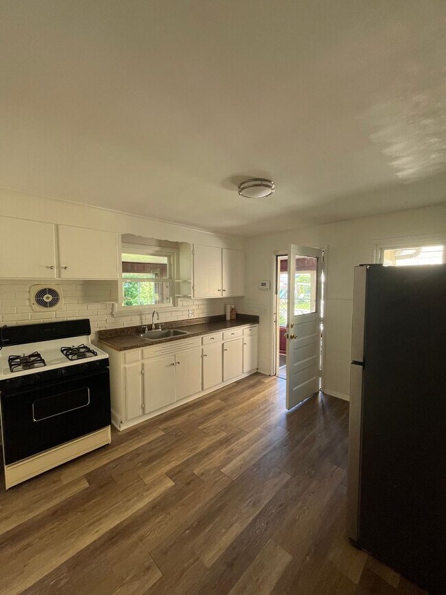 Foto del edificio - 3 Bed Single Family Home Available - Close to Rochester General