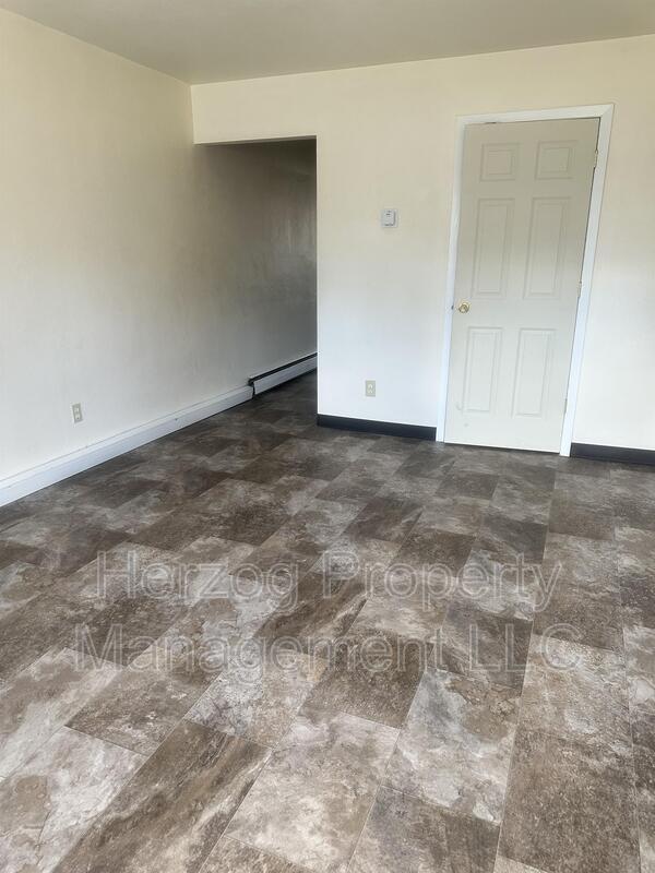 Foto del edificio - 477 N 2nd Ave