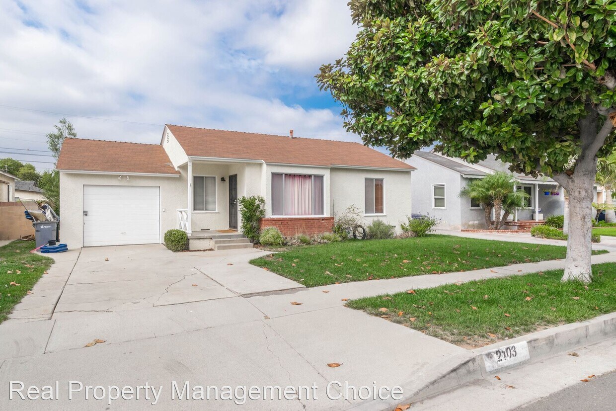 Primary Photo - 3 br, 2 bath House - 2103 W 146th St