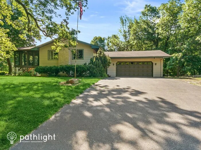 7986 Braddock Avenue NE, Monticello, MN, 5... House for Rent in