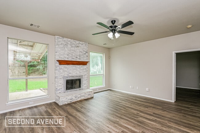 Foto del edificio - 5313 Hayloft Ct