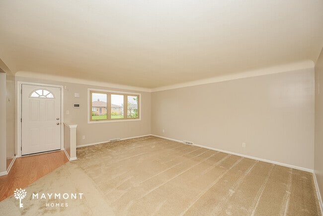 Building Photo - 14800 Kennerdown Ave