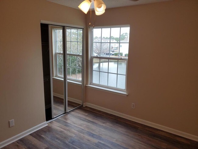 Building Photo - 8750 Timrod Dr Unit H