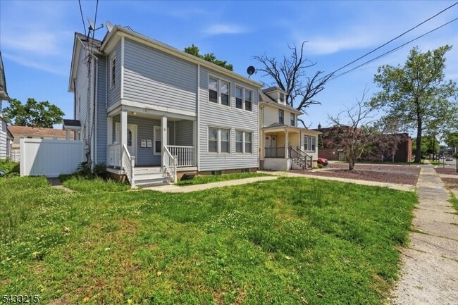 Building Photo - 122 S Lincoln Ave