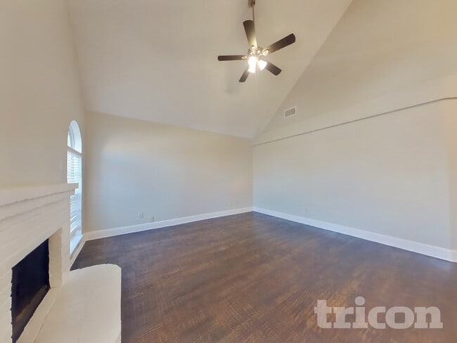 Building Photo - 1714 Circle Creek Dr