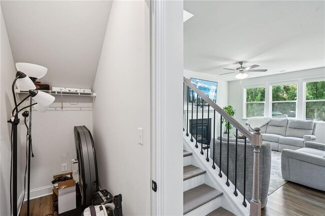 Building Photo - 2424 Pinnae Pl