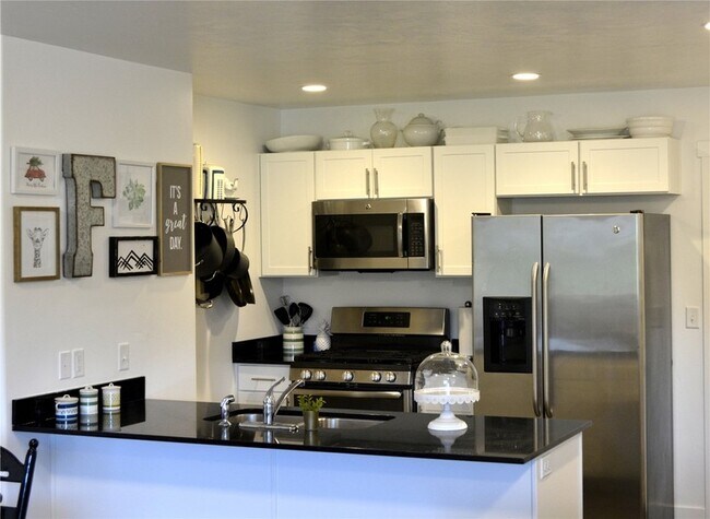 Foto del edificio - 168 E Legacy Pkwy