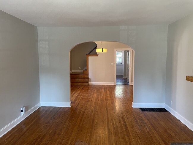 Foto del edificio - 2956 Indianola Ave
