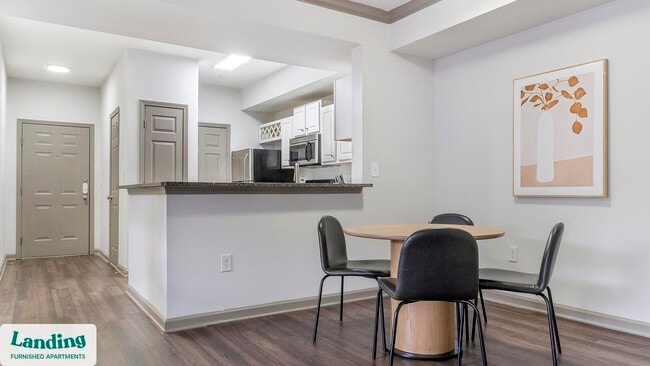 Building Photo - 2000 Monroe Pl NE