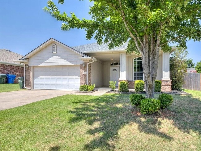 Building Photo - 2505 Black Oaks Cir