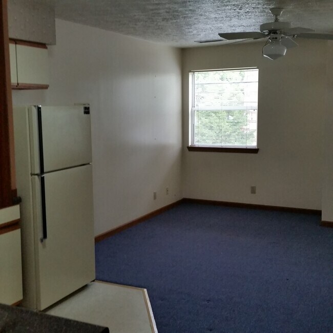 Building Photo - 209 North St