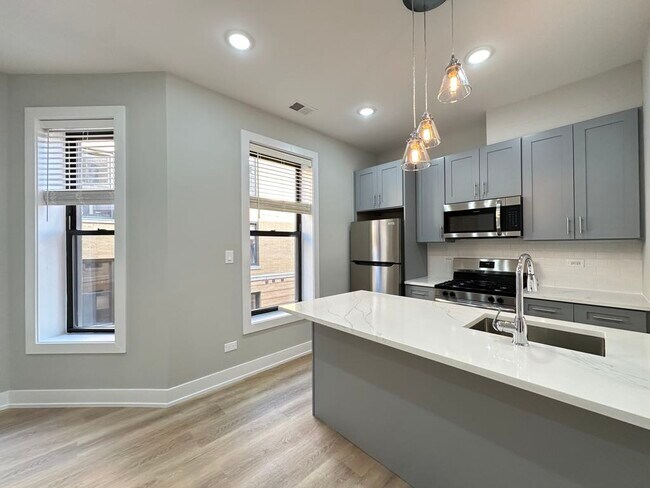 Foto del edificio - 442 W Belden Ave