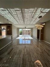 Building Photo - 9126 Reinberg St