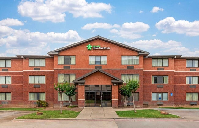 Building Photo - Furnished Studio-Fort Worth - Fossil Creek