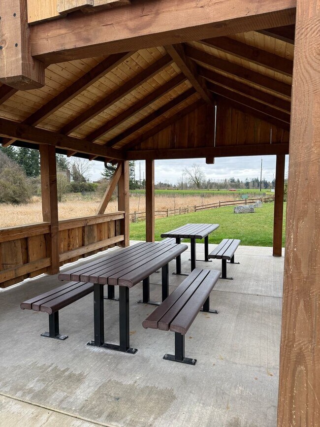 Building Photo - Spacious BRAND NEW House in a Prime Location. Peaceful Setting with Nearby Parks. Quick Drive to ...