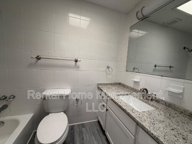 Building Photo - 769 Hendrix Ave