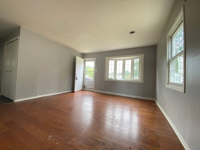 Foto del edificio - 3 Bedroom Home With Central Air