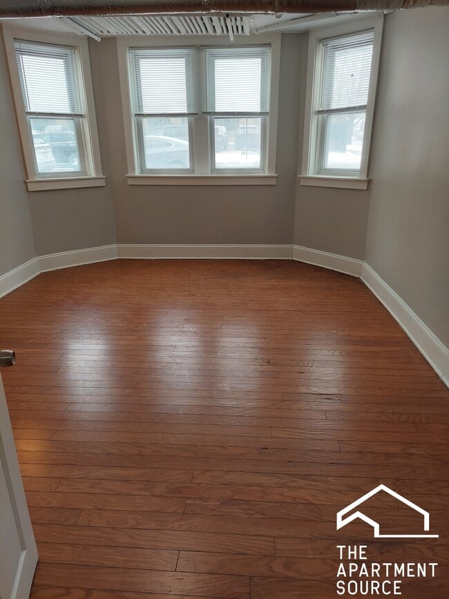 Photo - 2200 N Avers Ave Apartment