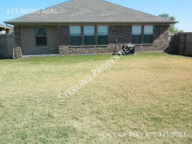 Foto del edificio - 433 Argos Rd