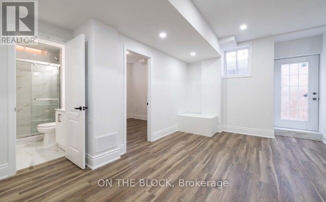 Building Photo - 1229 Ironbridge Rd