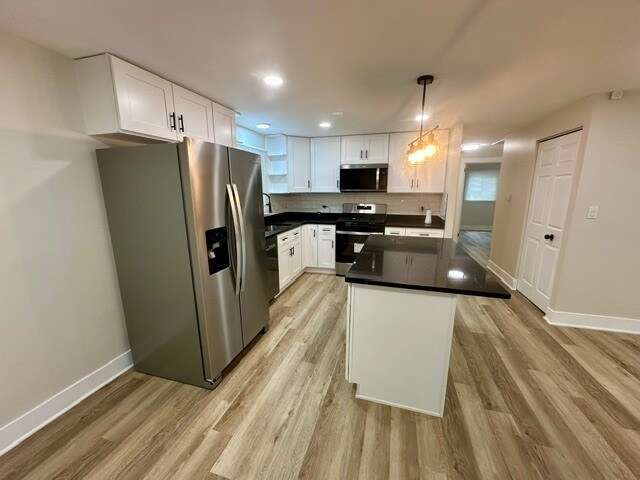 Foto del edificio - 1707 Winthrop Ln